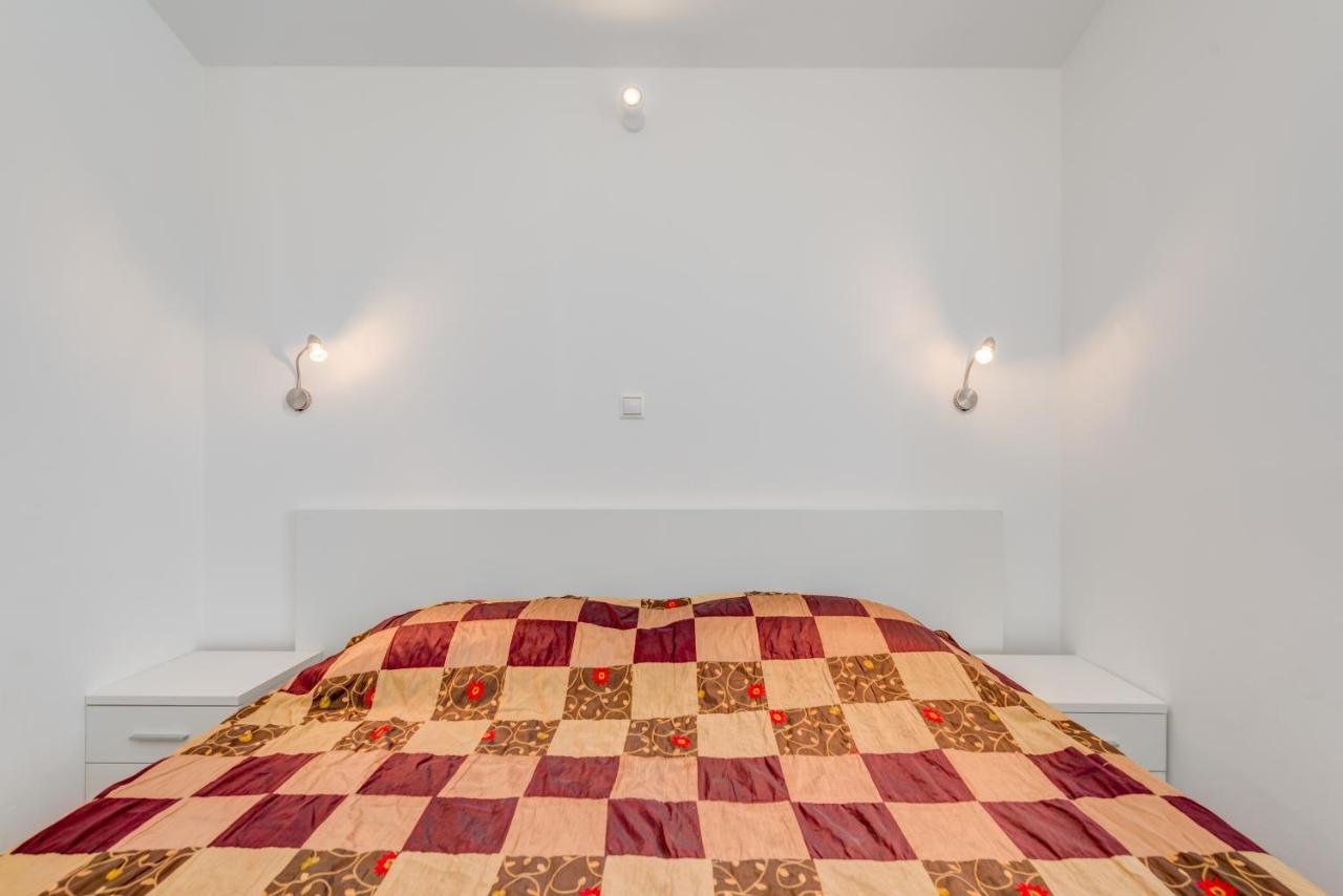Pikolo Apartments Omis Tice المظهر الخارجي الصورة