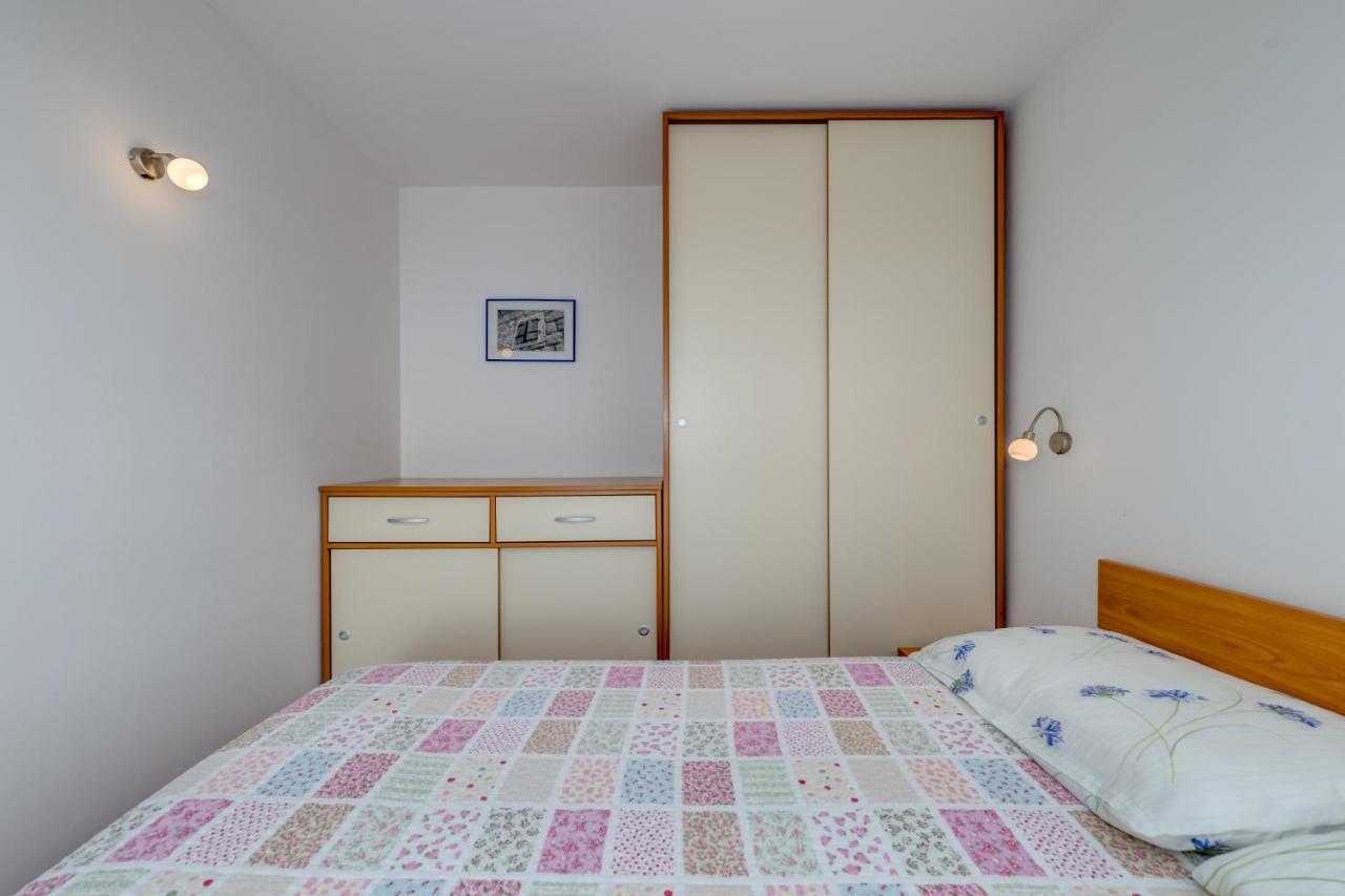 Pikolo Apartments Omis Tice المظهر الخارجي الصورة
