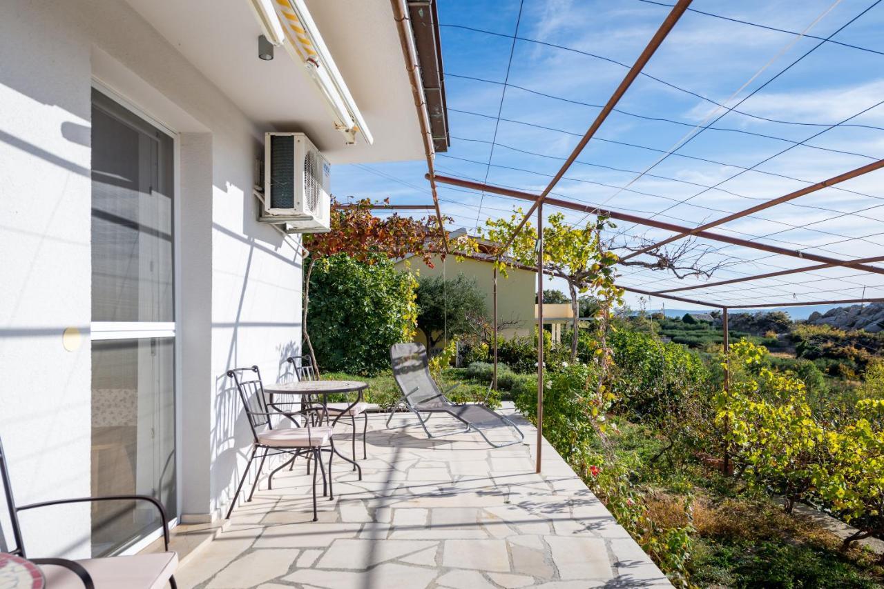 Pikolo Apartments Omis Tice المظهر الخارجي الصورة
